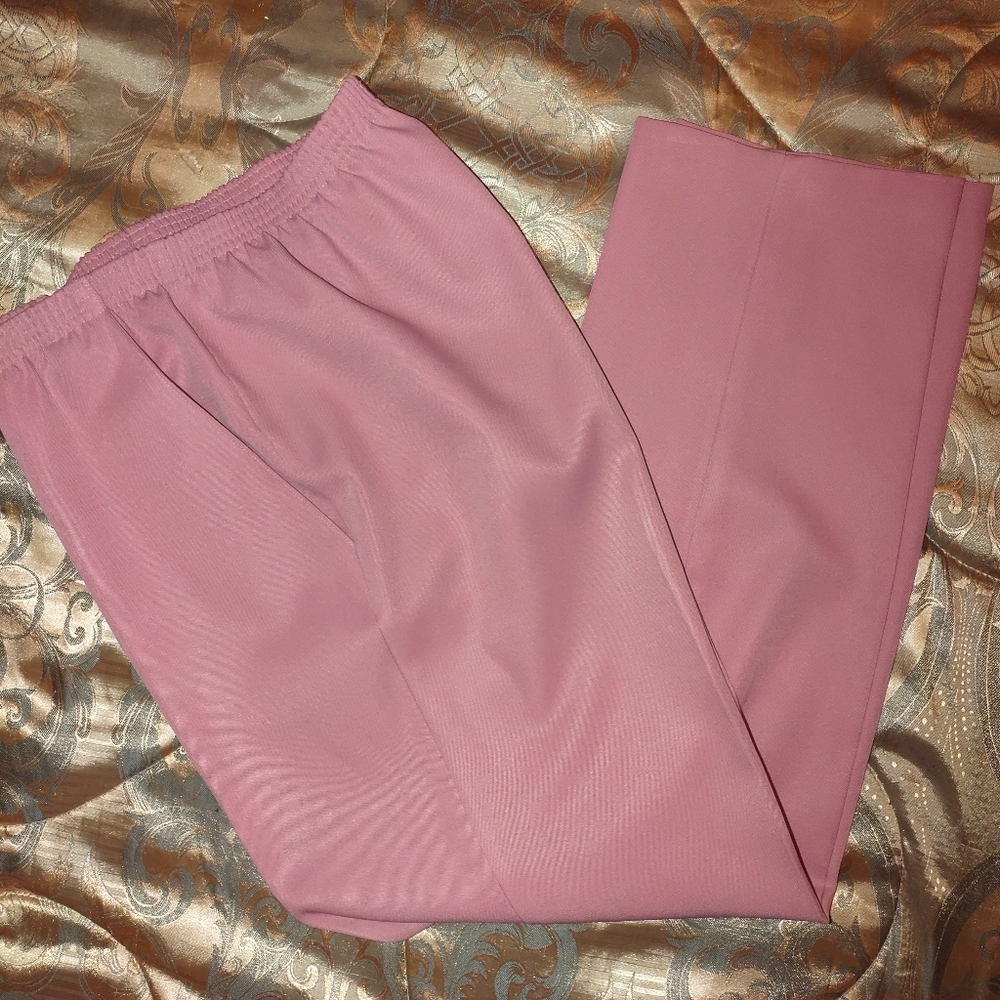 Solos By Koret Mauve Pants L